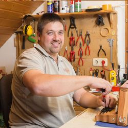 Unsere Mitarbeiter sorgen für höchste Qualität in der Fertigungertigung